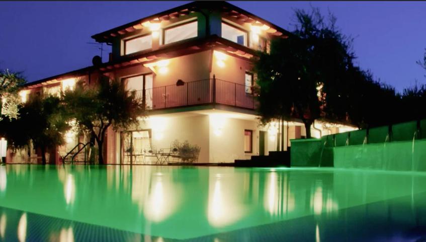 Residence Ulivi 卡瓦翁贝罗内斯 外观 照片